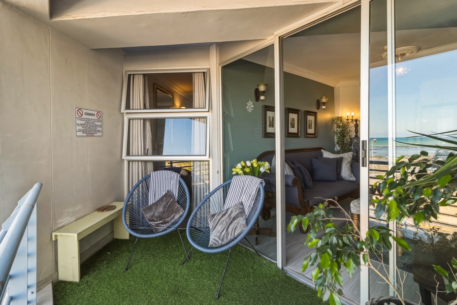 1 Bedroom Property for Sale in Strand South Western Cape